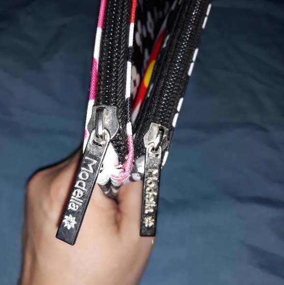 2 Matching Modella Makeup Bags - Picture 2 of 5